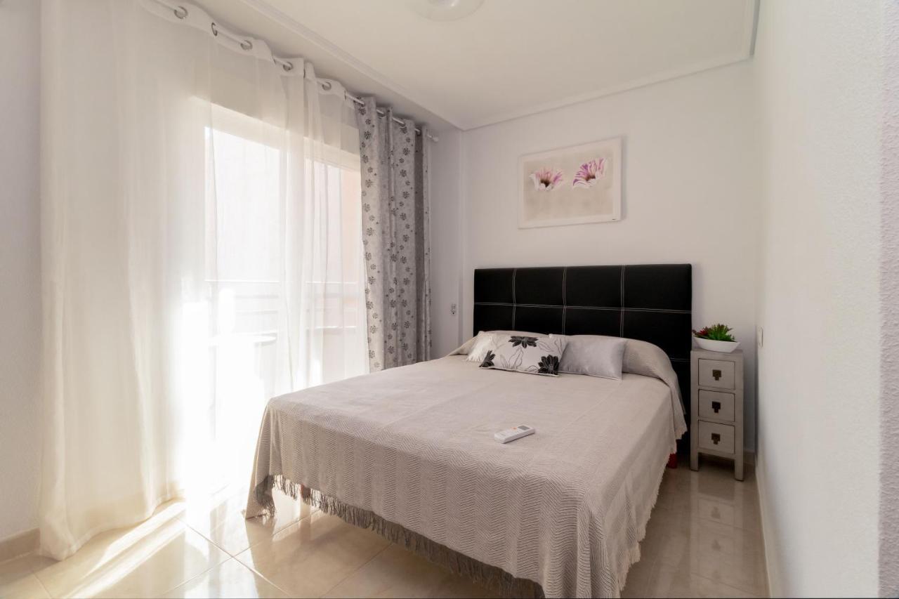 Dream Of The Sea Apartment Torrevieja Bagian luar foto